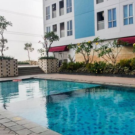 Comfortable Studio Apartment Grand Dhika City By Travelio Bekasi Exterior foto